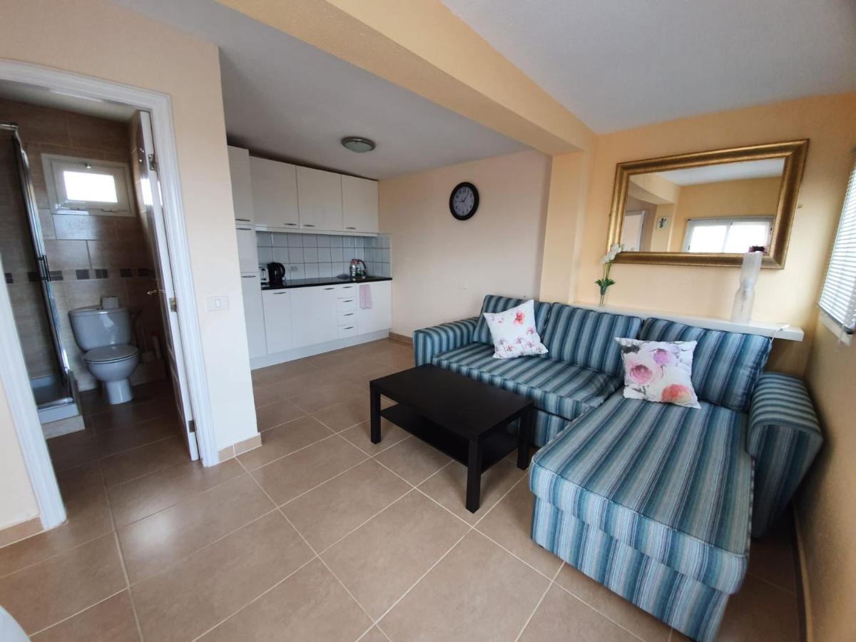 Palm Villa 1 Bed Apartment Overlooking Golf Course San Miguel de Abona Esterno foto